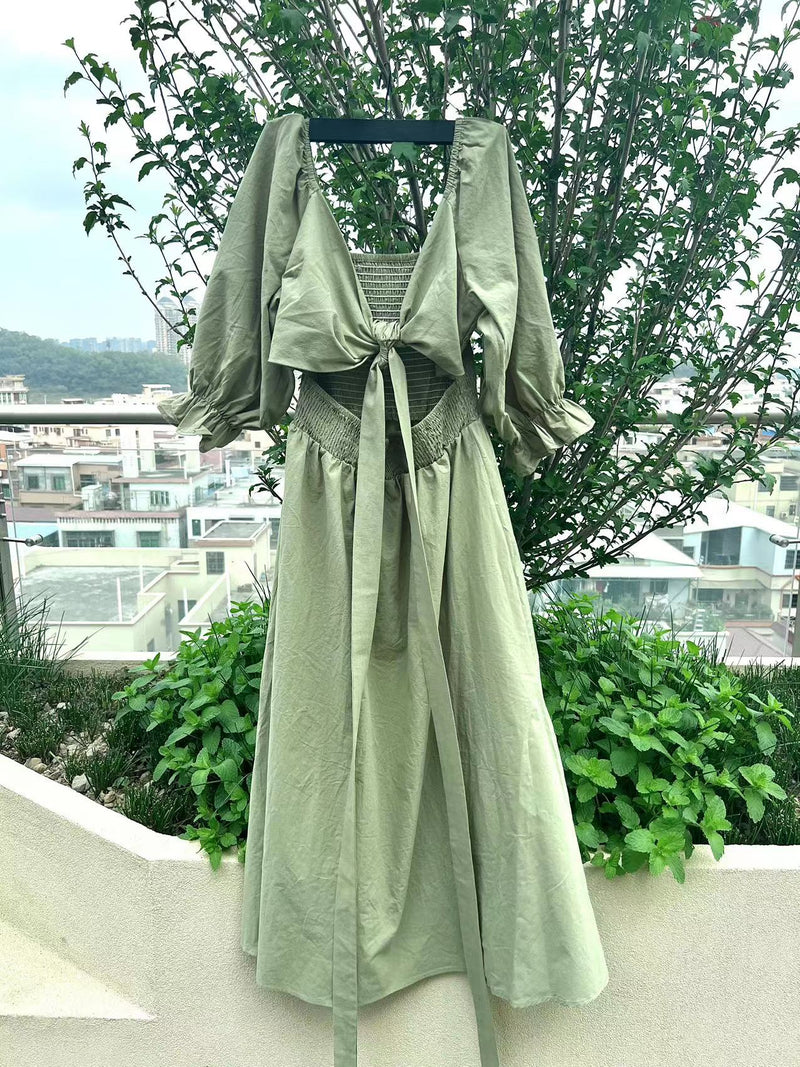 Lora Sommerkleid - Glänzend in den Sommer