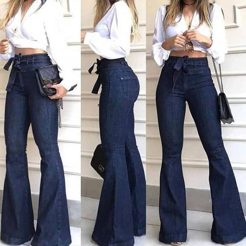 Arianna™ - Jeans mit hoher Taille und Glockenboden