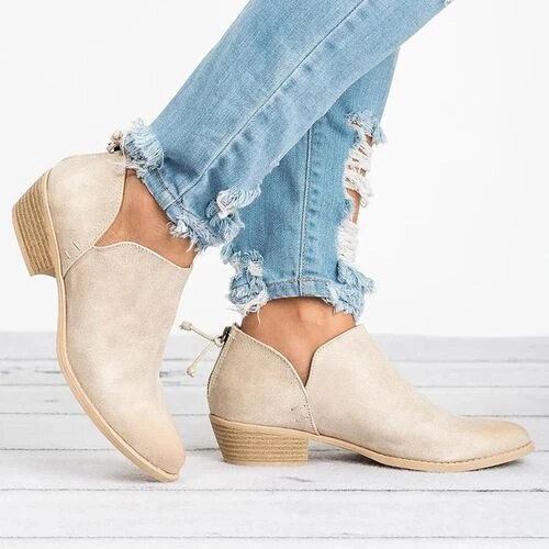 Quinn™ - Kurze Stiefel Spitzer Slip On